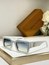 Picture of Louis Vuitton Sunglasses _SKUfw75010485fw
